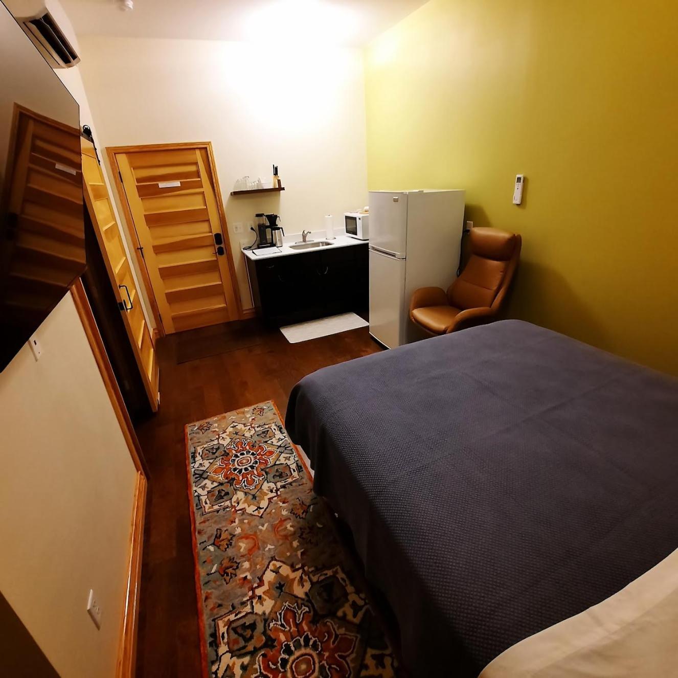 Goldfinch Suites Elkader Exteriör bild